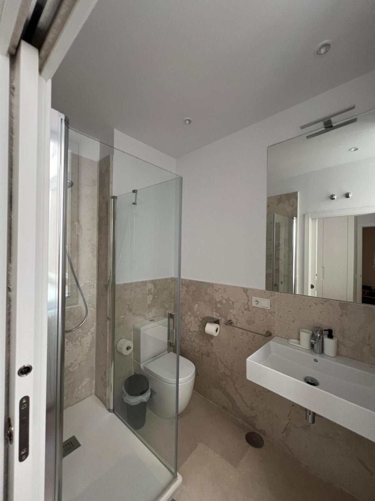 Private Rooms In Magdalena Street 马德里 外观 照片