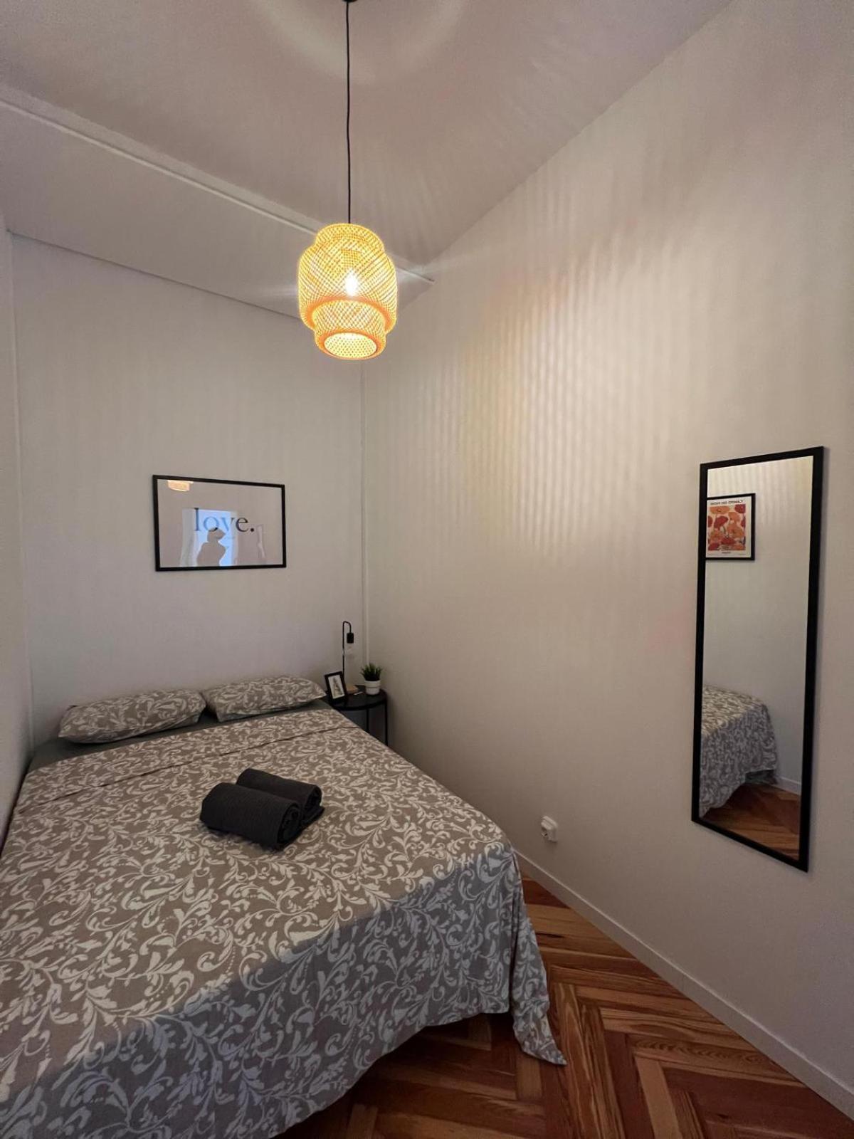 Private Rooms In Magdalena Street 马德里 外观 照片