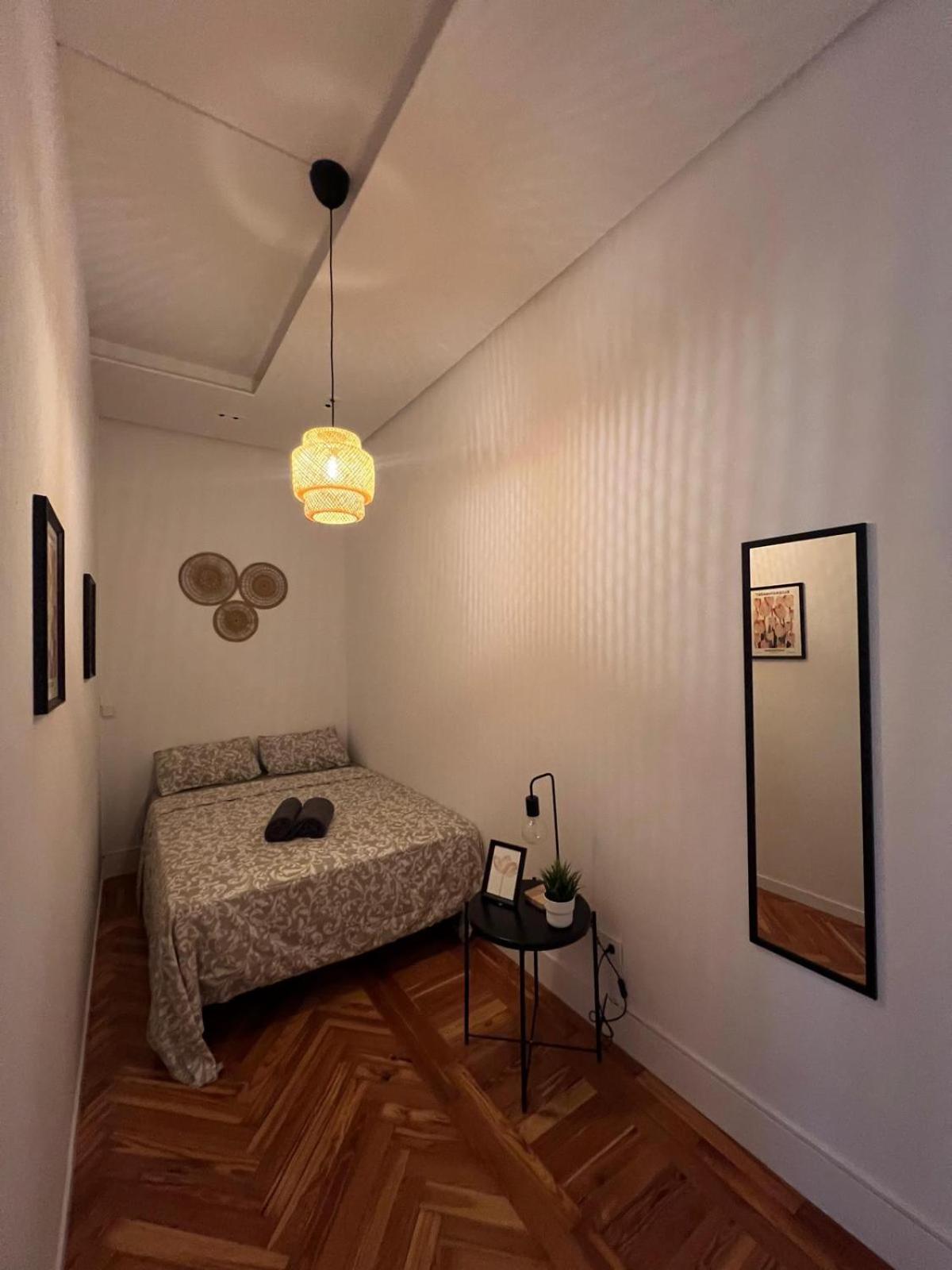 Private Rooms In Magdalena Street 马德里 外观 照片