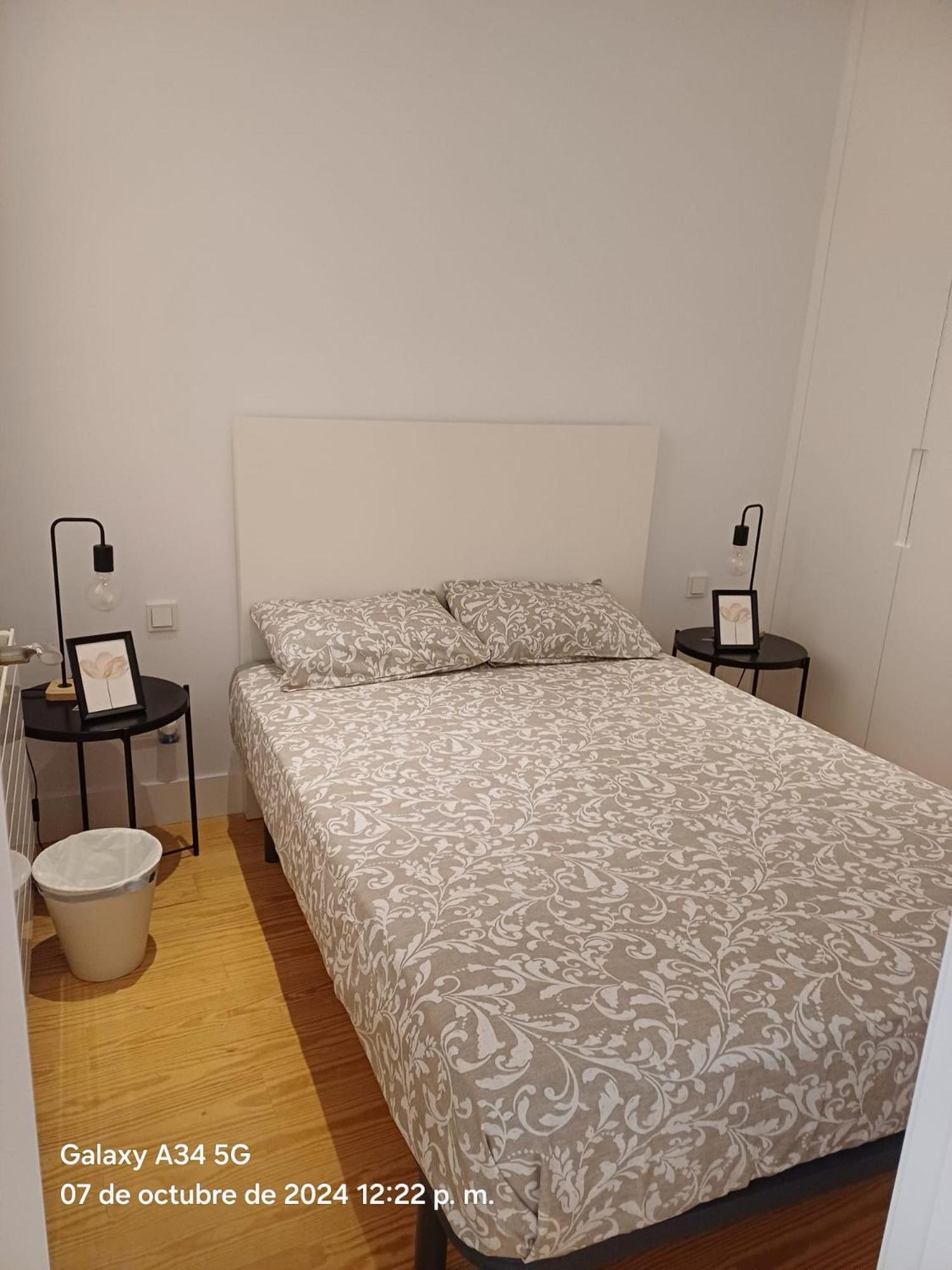 Private Rooms In Magdalena Street 马德里 外观 照片